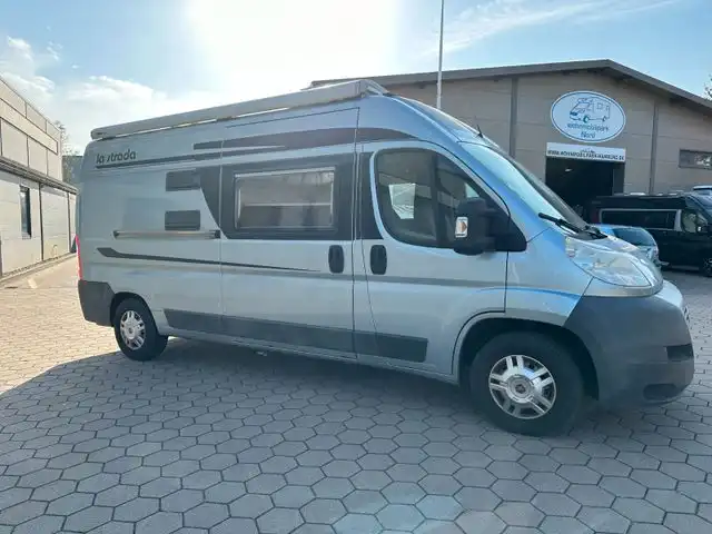 LA STRADA Avanti F